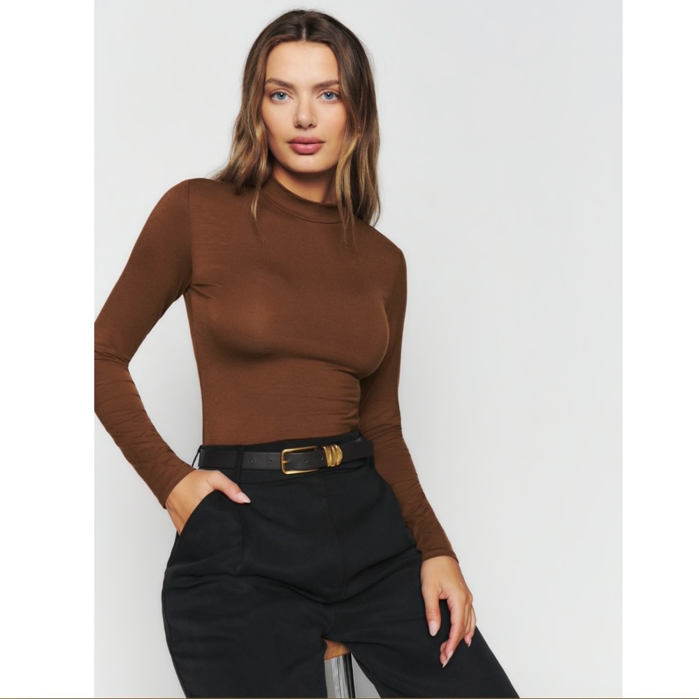 Reformation Bailey Chestnut Brown Longsleeve Mockneck Fitted Top Size Medium